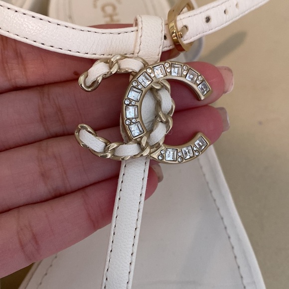 Chanel thong sandals size (38) womens US8 - Picture 4 of 11